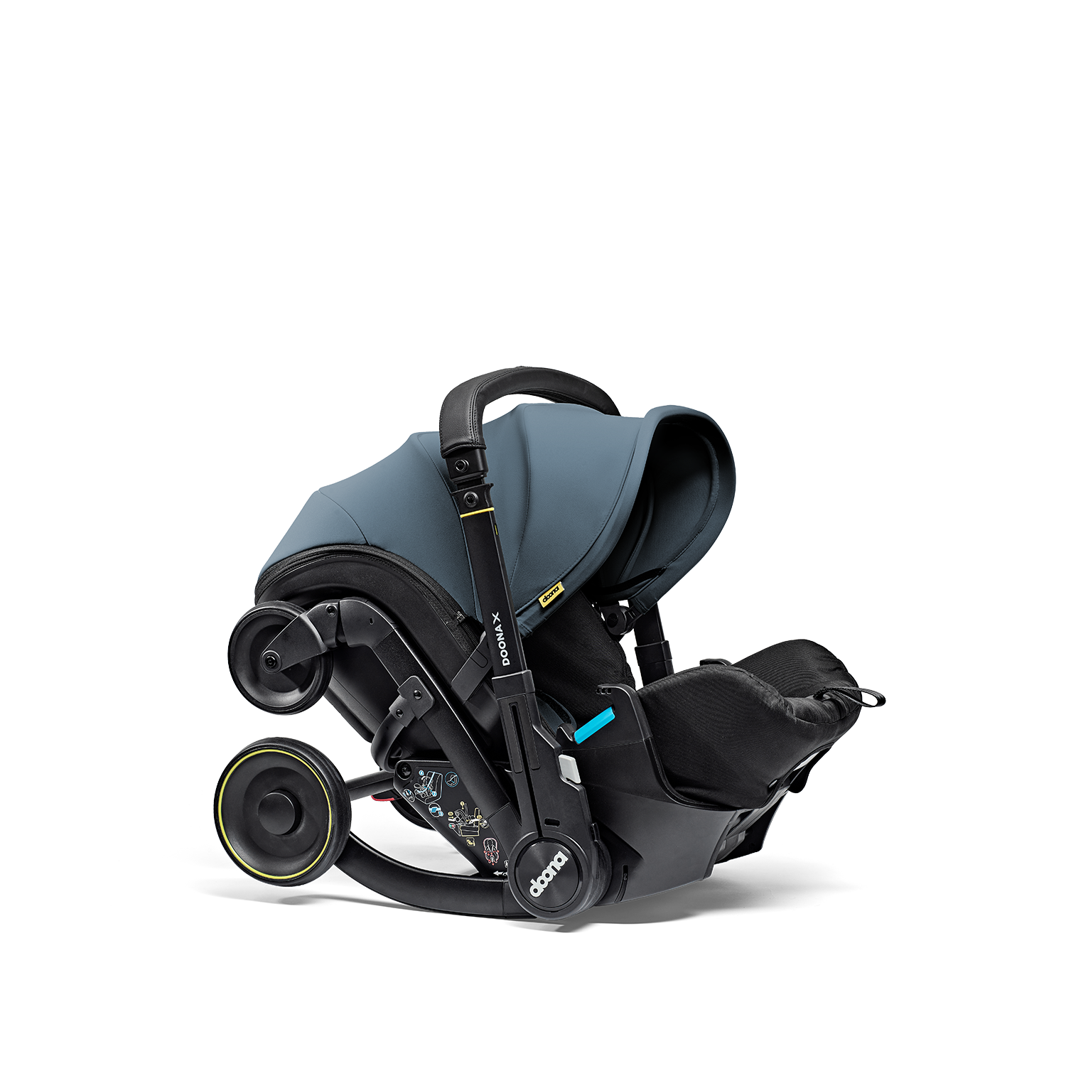 DOONA X_Ocean Blue_262563_ Carry car seat angle